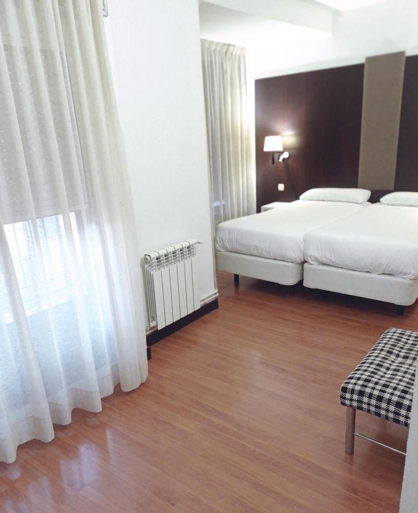 Hotel Delta Tudela Zewnętrze zdjęcie
